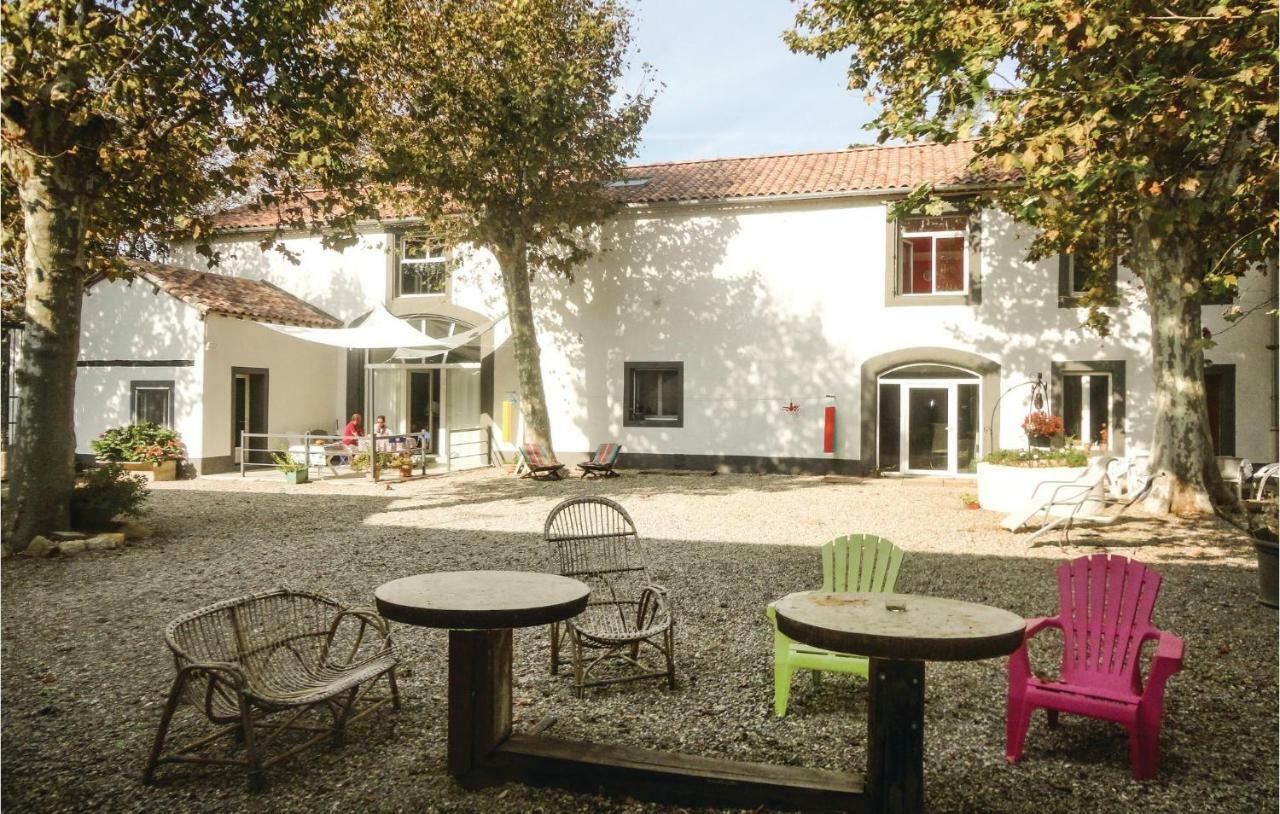 2 Bedroom Amazing Home In Narbonne Extérieur photo