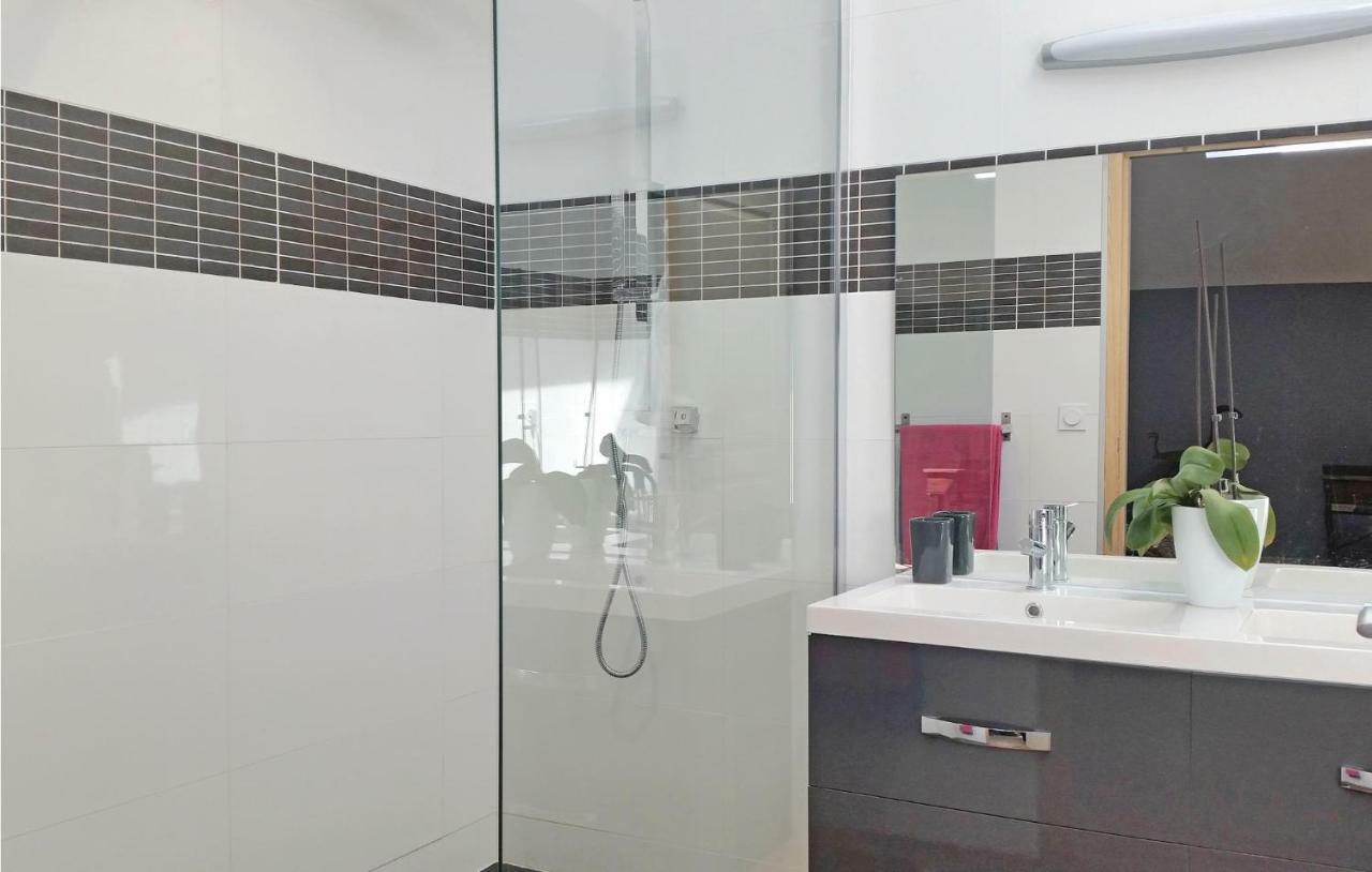 2 Bedroom Amazing Home In Narbonne Extérieur photo