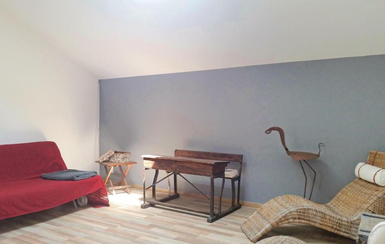 2 Bedroom Amazing Home In Narbonne Extérieur photo