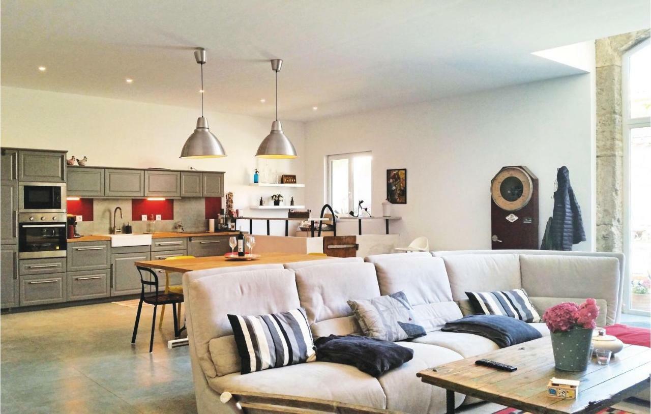 2 Bedroom Amazing Home In Narbonne Extérieur photo